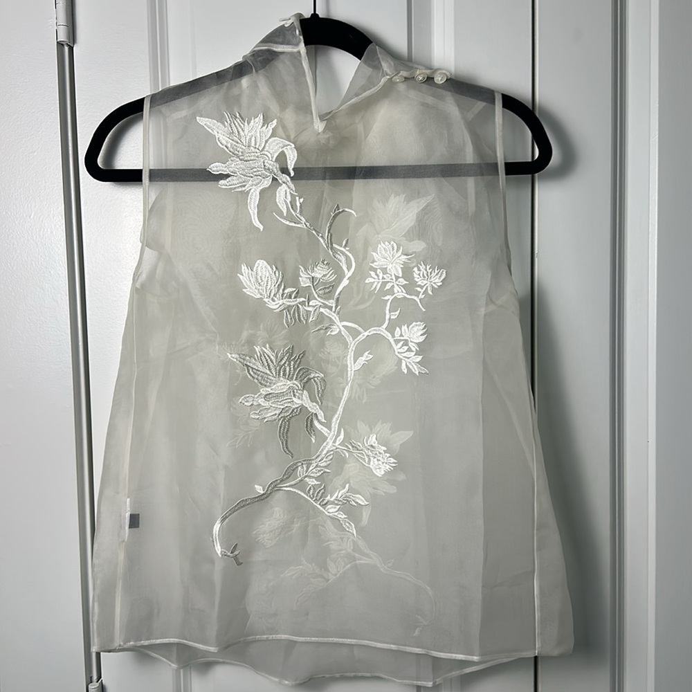 RICH RADI Q'S NEW YORK Silk White Embroidered Tie-Neck Blouse - Picture 4 of 5